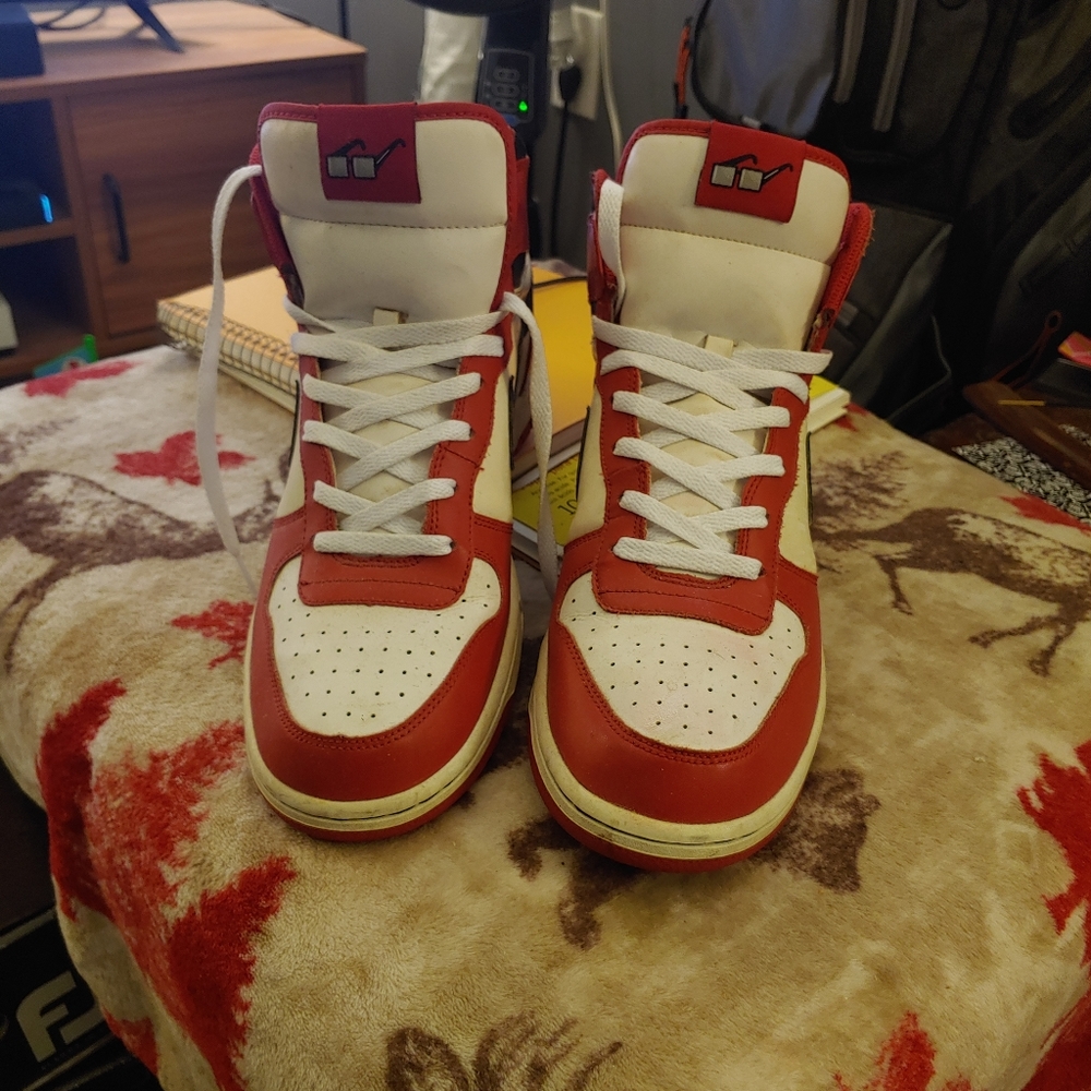 Nike retro Jordan's size 10.5